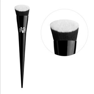 KVD | Lock It Edge Foundation Brush #10